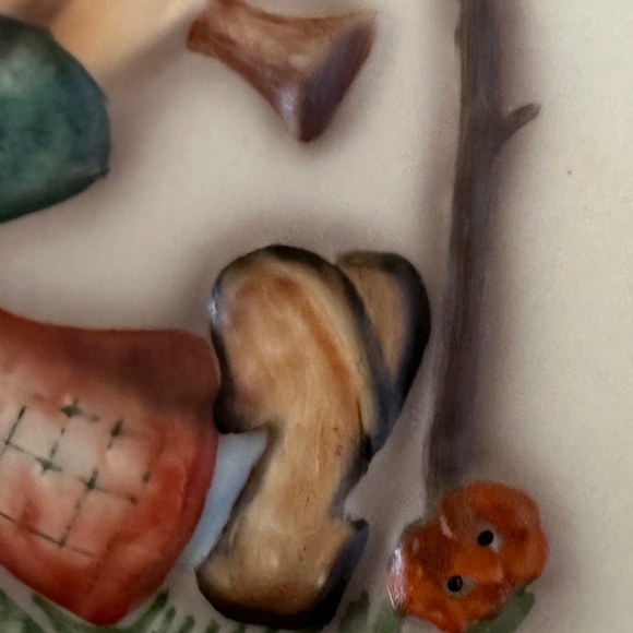 1979 Annual Hummel Plate MJ Hummel Boy Playing Horn Yellow Bird Includes Box - Picture 5 of 15